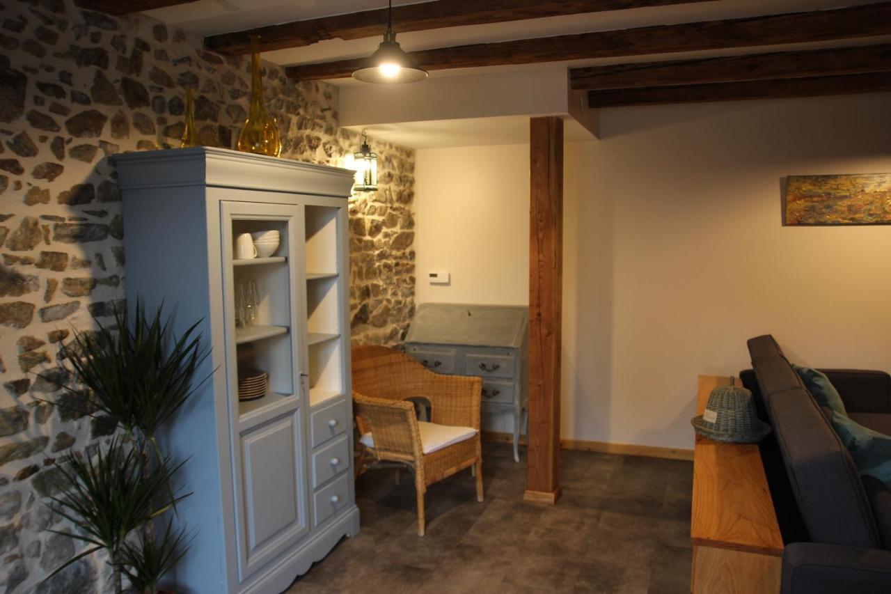 Gite Du Moulin Chenelette Екстер'єр фото
